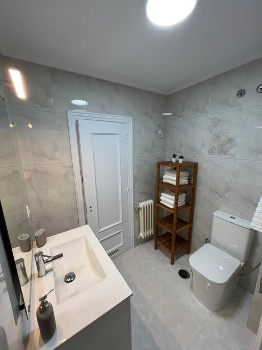 Apartamento El Fontan, Parking Gratuito Gijón Eksteriør billede